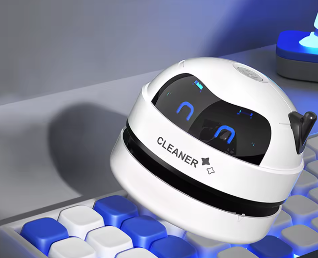 CleanerBot™ — Mini Odkurzacz Biurkowy